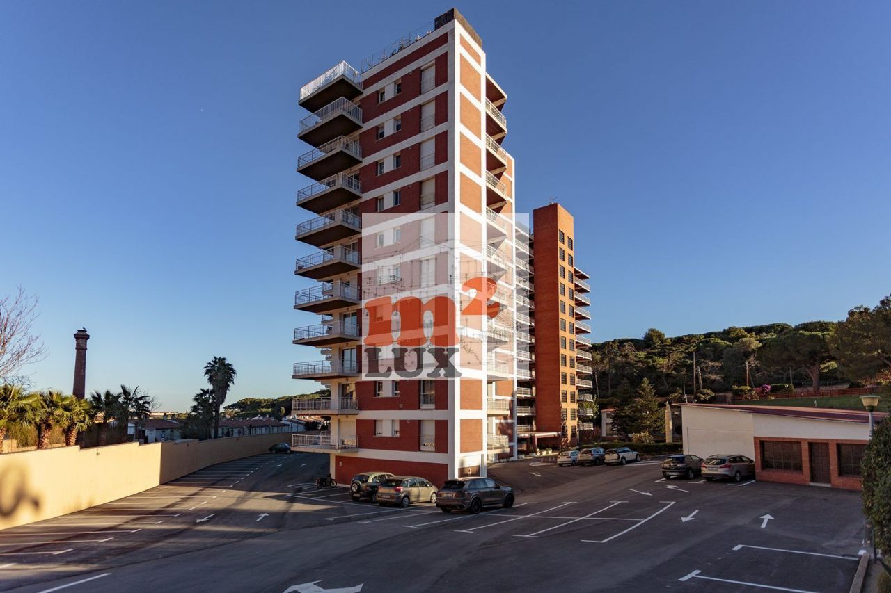 Апартаменты в Сан-Фелиу-де-Гишольс, Испания, 80 м2 - фото 1