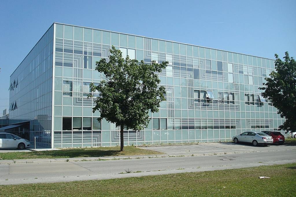 Офис в Любляне, Словения, 231 м² - фото 1