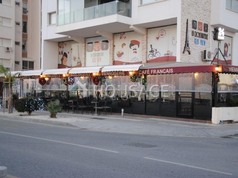 Коммерческая недвижимость в Ларнаке, Кипр - фото 1