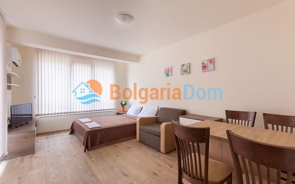 Квартира в Поморие, Болгария, 33 м2 - фото 1