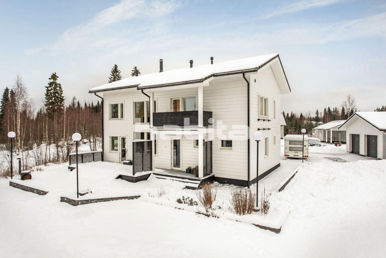 Дом в Ювяскюля, Финляндия, 178 м2 - фото 1