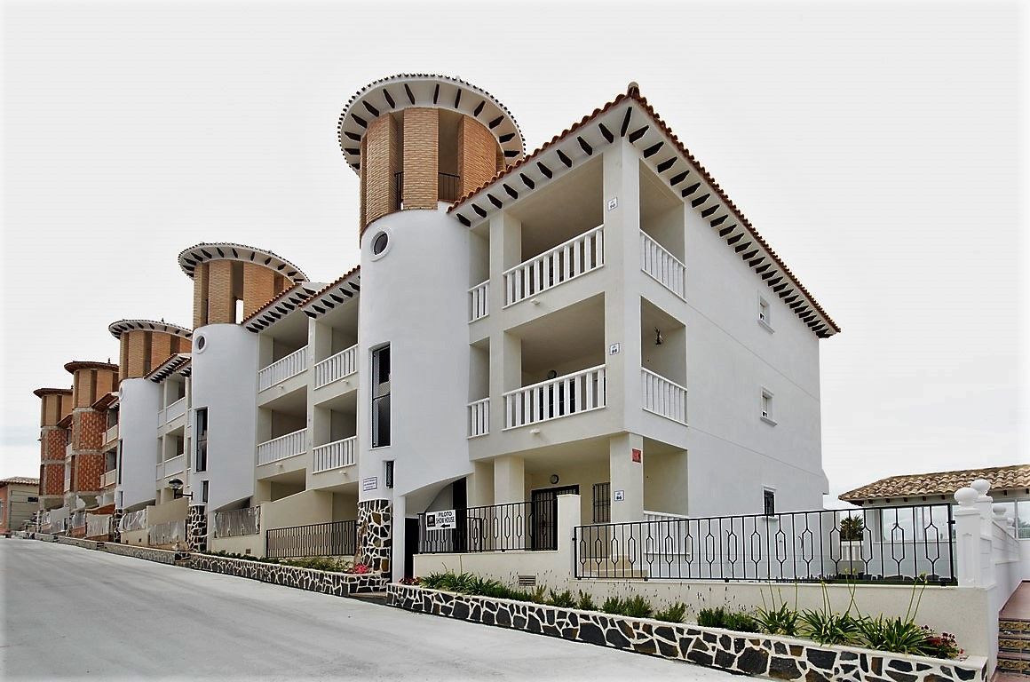 Апартаменты в Ла Марине, Испания, 75 м2 - фото 1