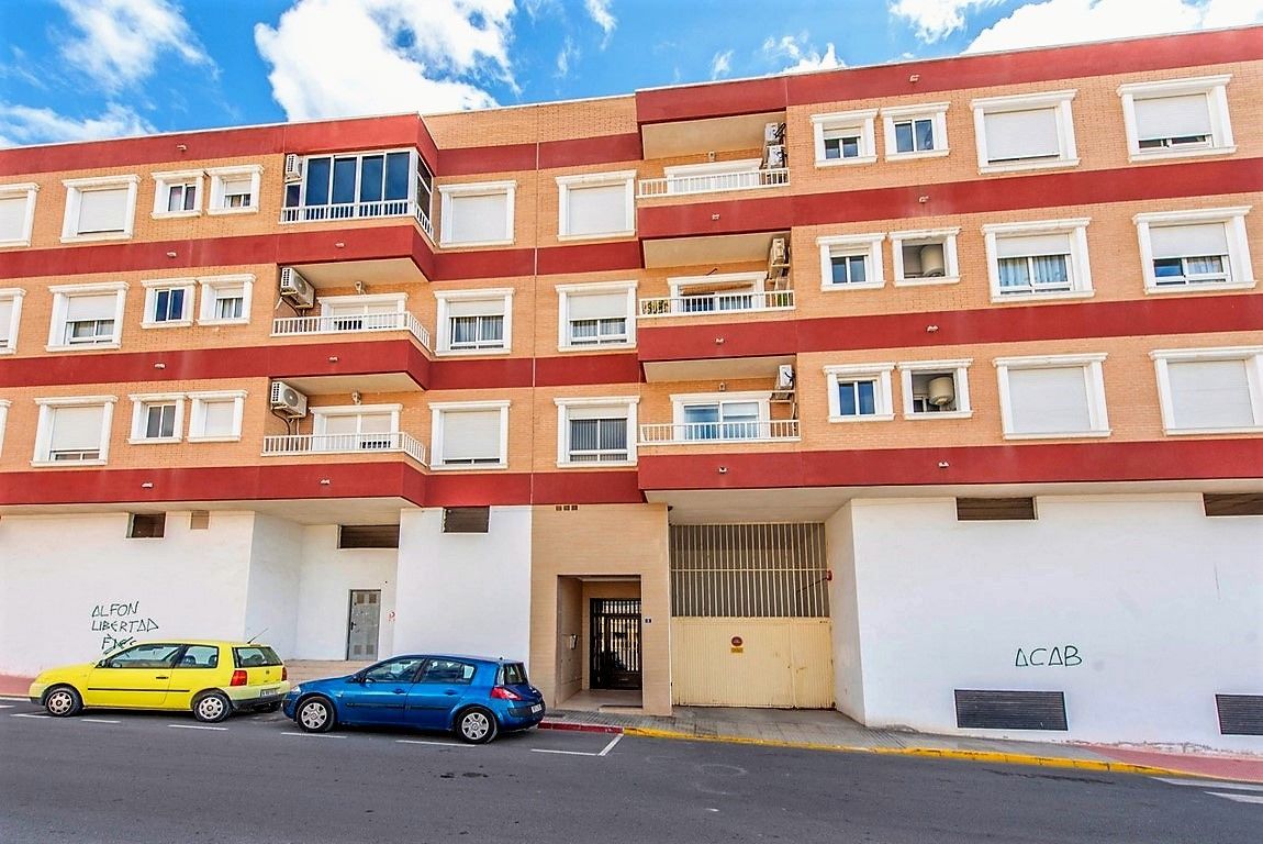 Апартаменты в Лос Монтесинос, Испания, 75 м² - фото 1