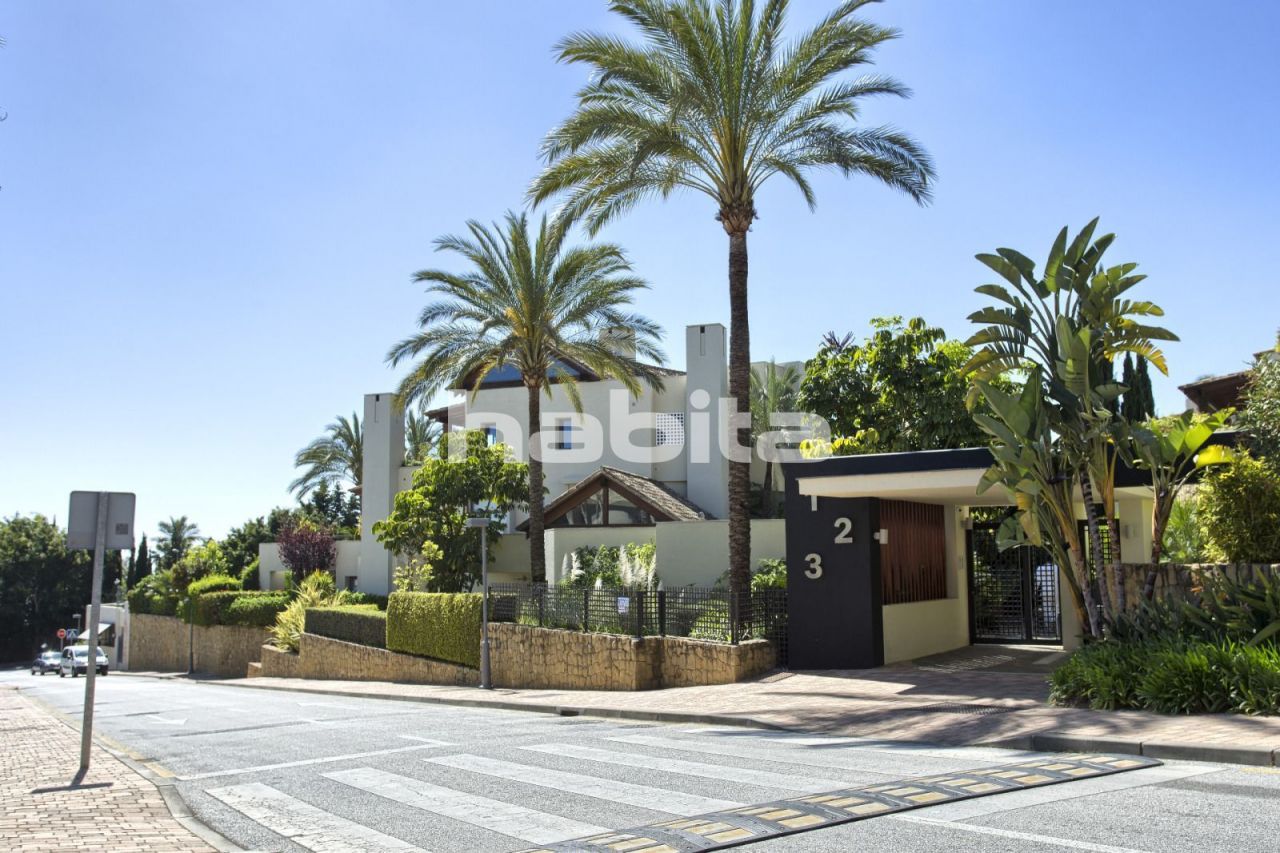 Апартаменты в Марбелье, Испания, 253 м2 - фото 1