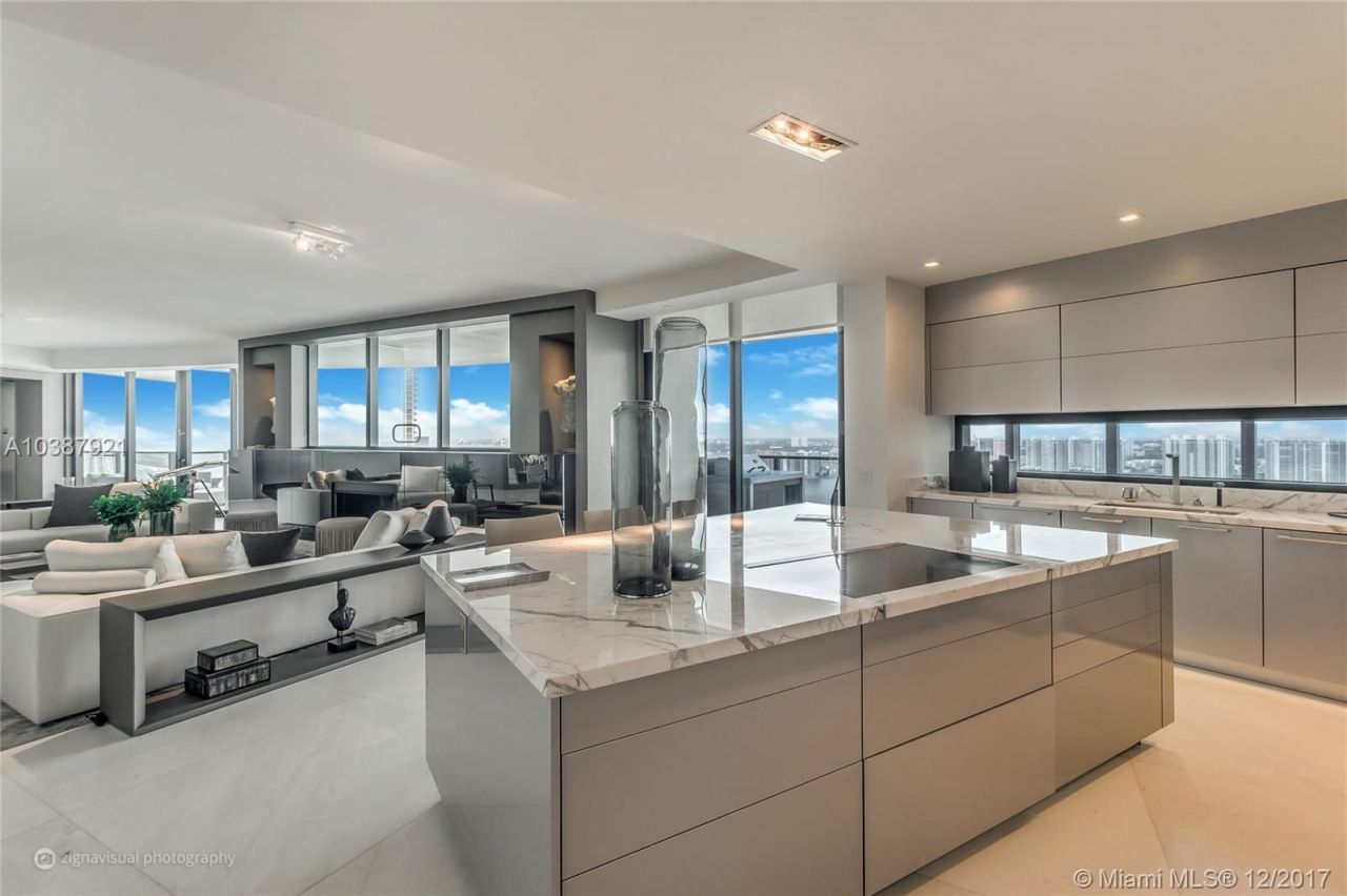 Квартира в Майами, США, 560 м² - фото 9
