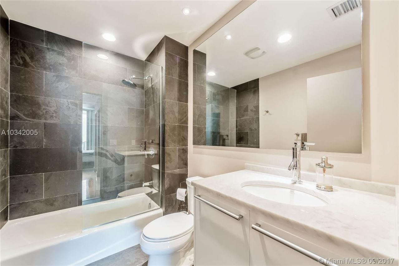 Квартира в Майами, США, 200 м² - фото 6