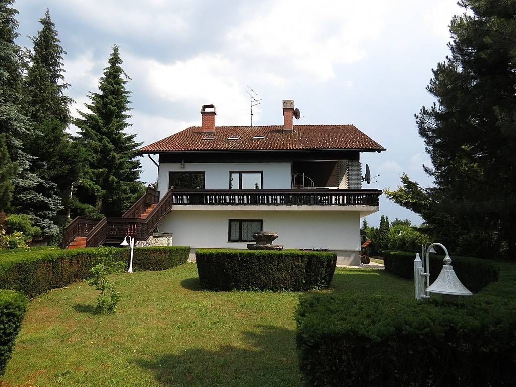 Дом в Гросупле, Словения, 416 м2 - фото 1