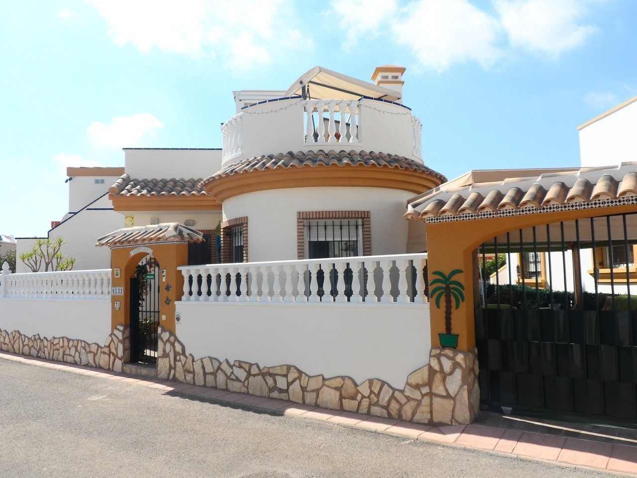 Дом в Эль-Расо, Испания, 85 м2 - фото 1