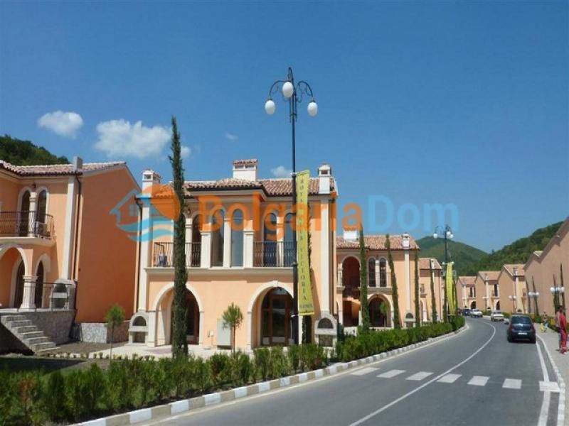 Дом в Елените, Болгария, 108 м² - фото 1