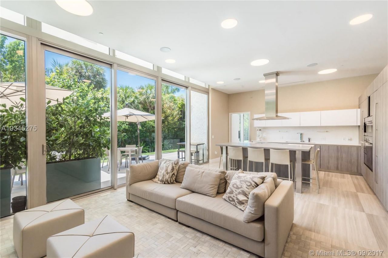 Дом в Майами, США, 470 м² - фото 5