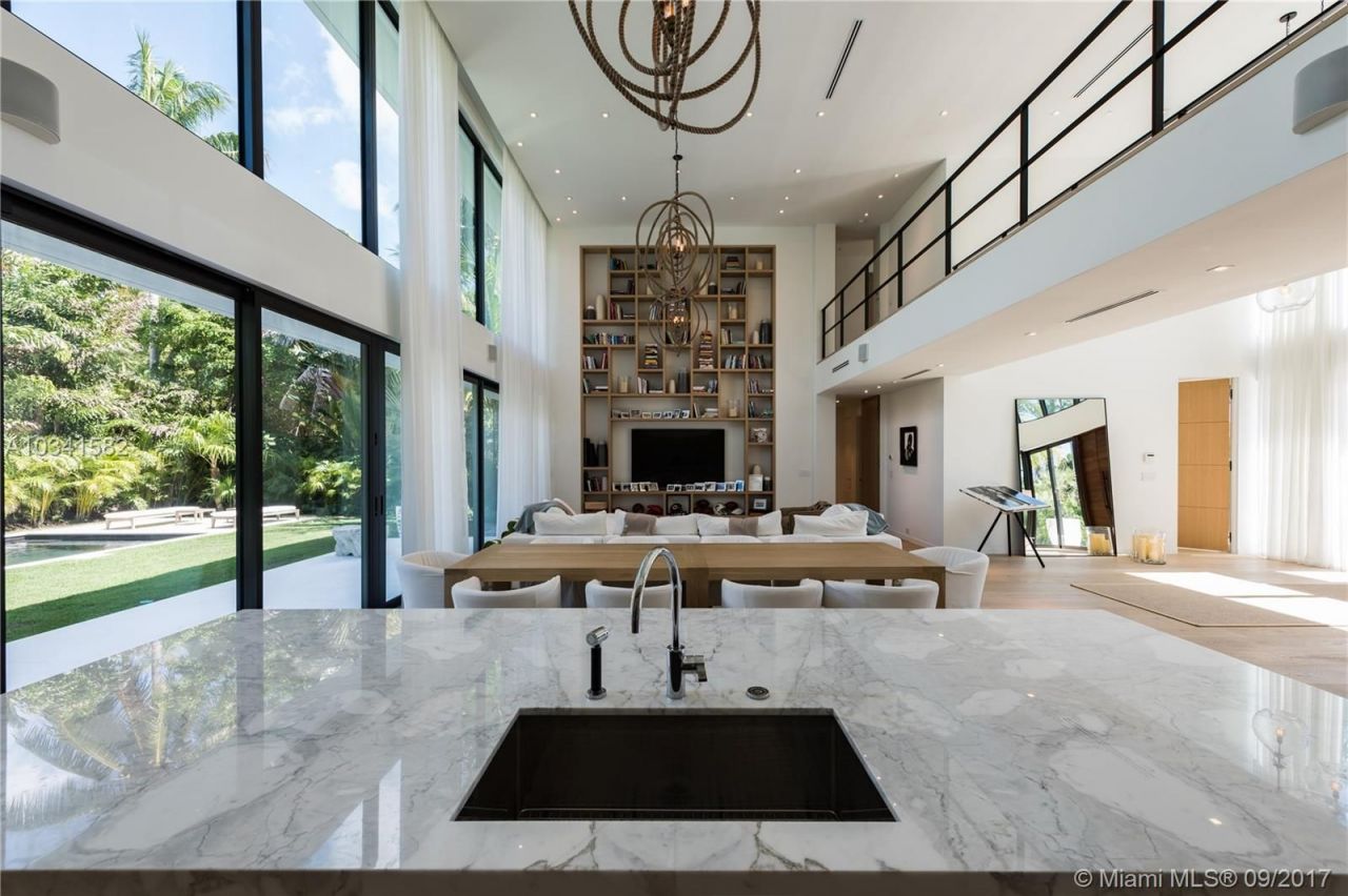 Дом в Майами, США, 460 м² - фото 3