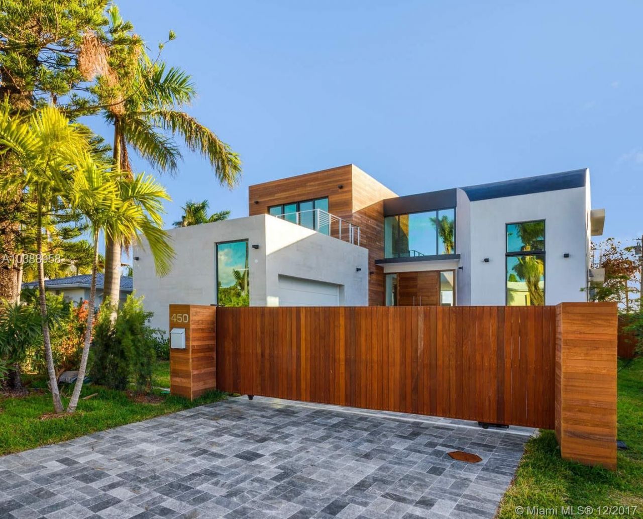 Дом в Майами, США, 480 м2 - фото 1