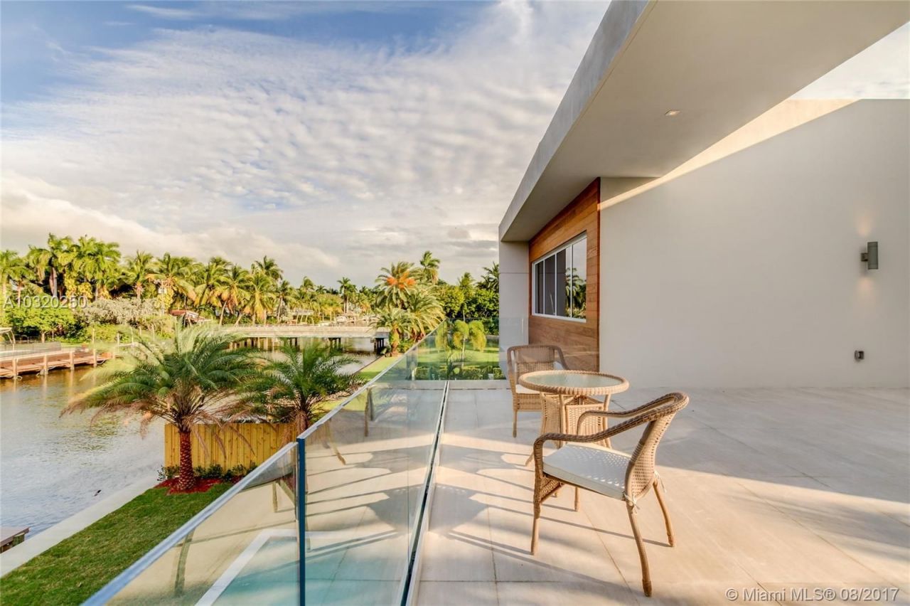 Дом в Майами, США, 480 м² - фото 3