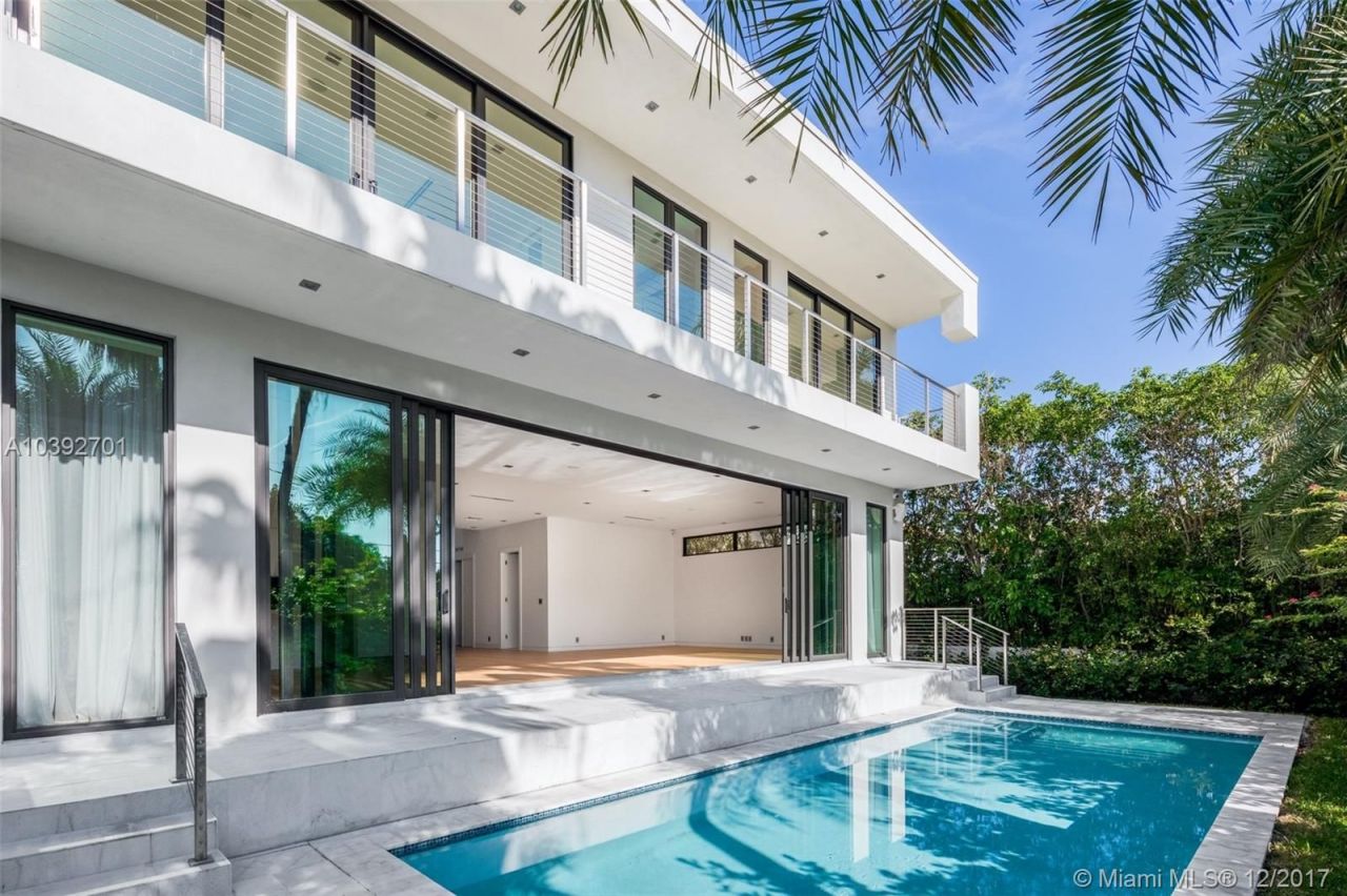 Дом в Майами, США, 330 м² - фото 2