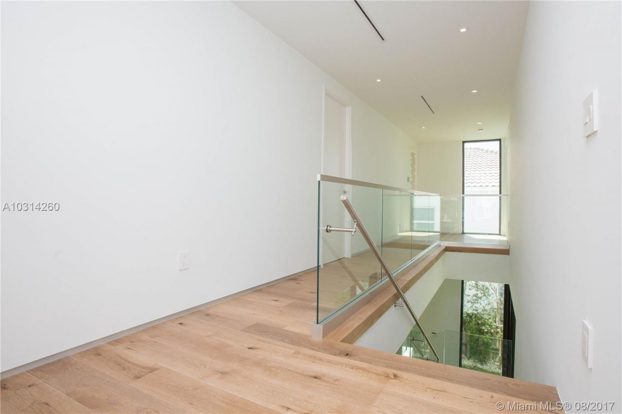 Дом в Майами, США, 330 м² - фото 7