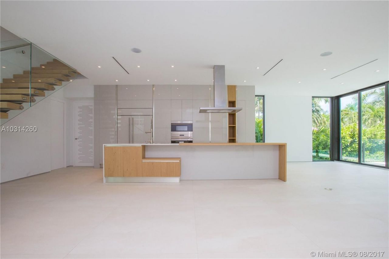 Дом в Майами, США, 330 м² - фото 9