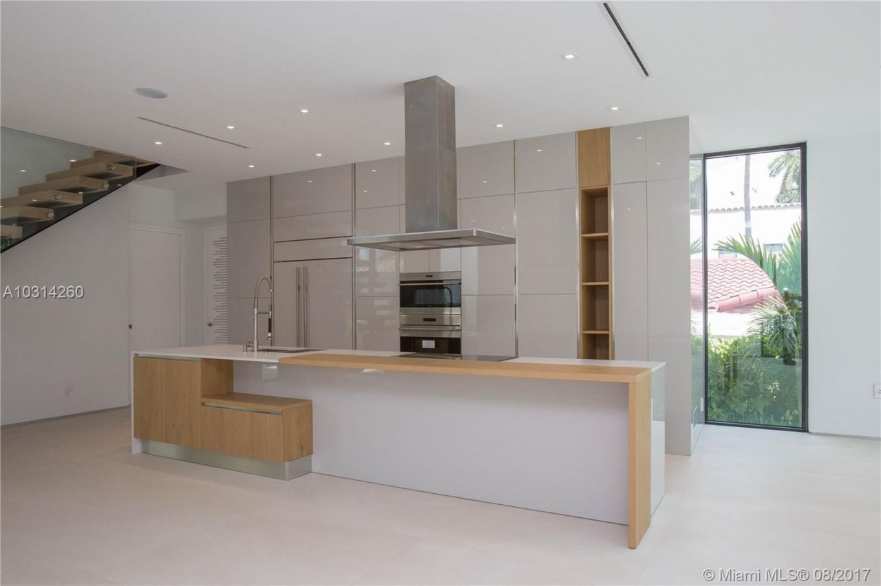 Дом в Майами, США, 330 м² - фото 11