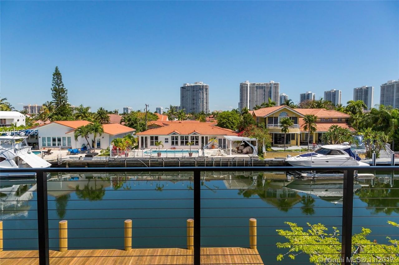 Дом в Майами, США, 460 м² - фото 10