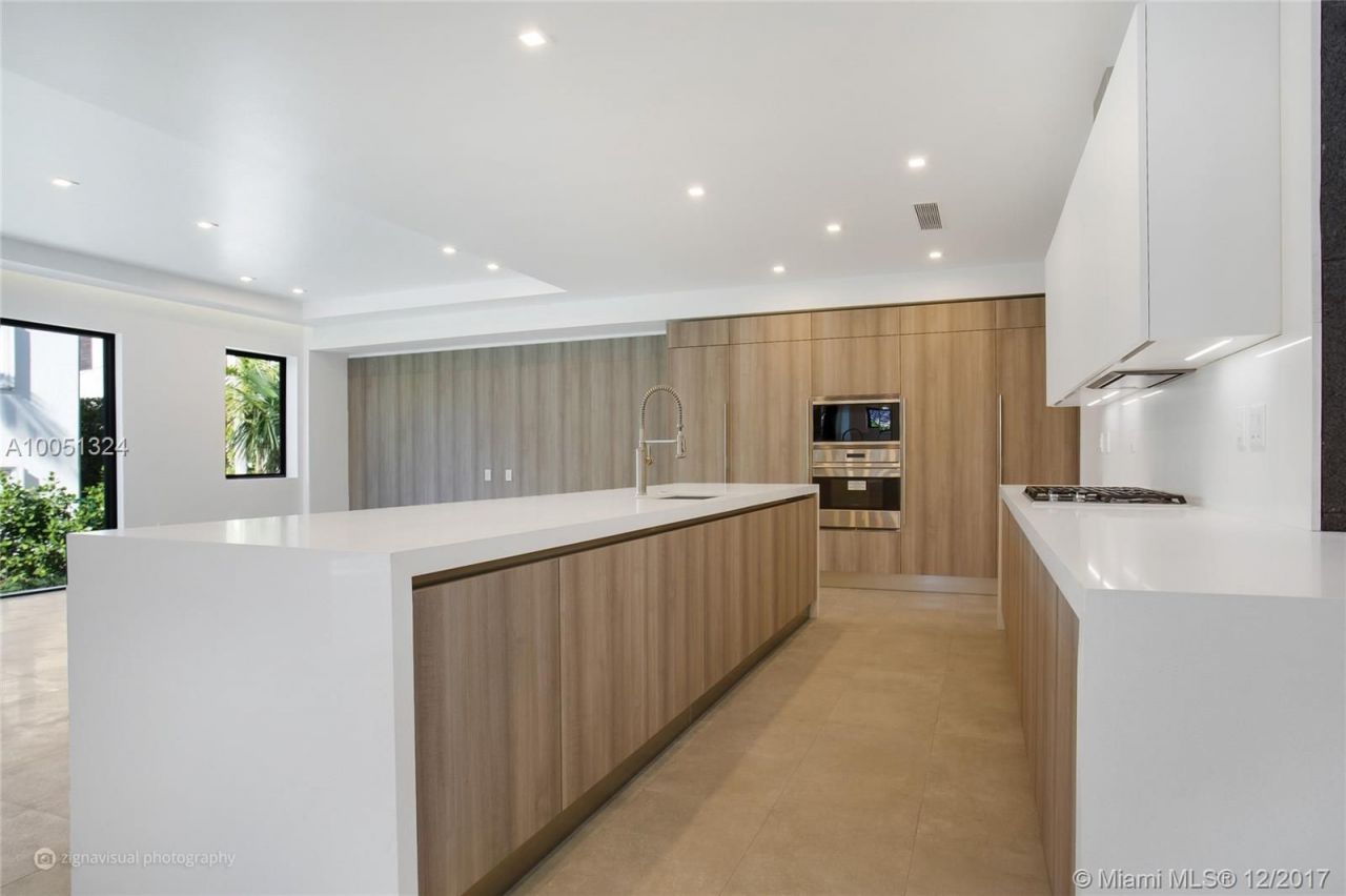 Дом в Майами, США, 330 м² - фото 9