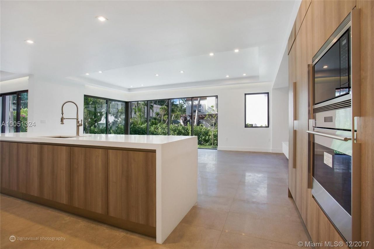 Дом в Майами, США, 330 м² - фото 10