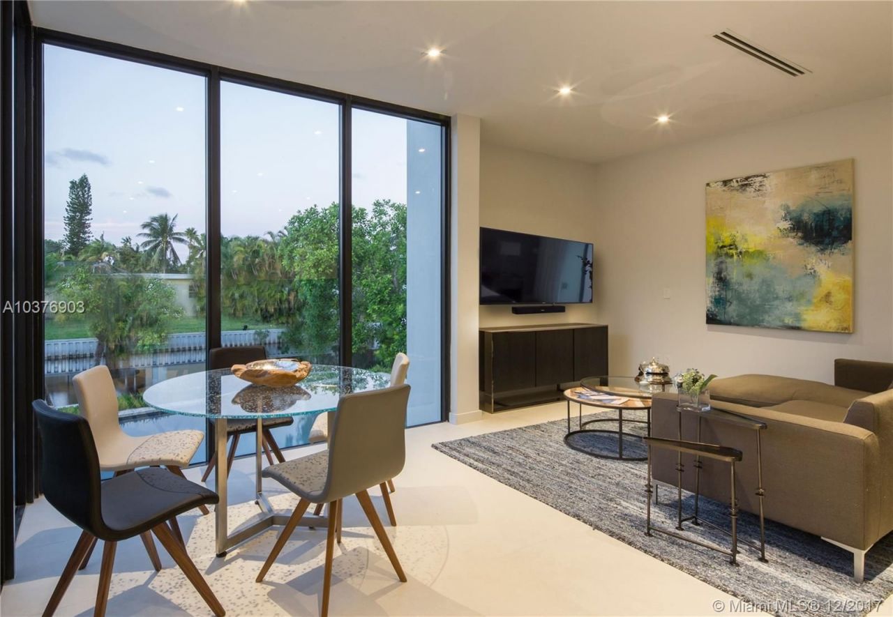 Дом в Майами, США, 270 м² - фото 9