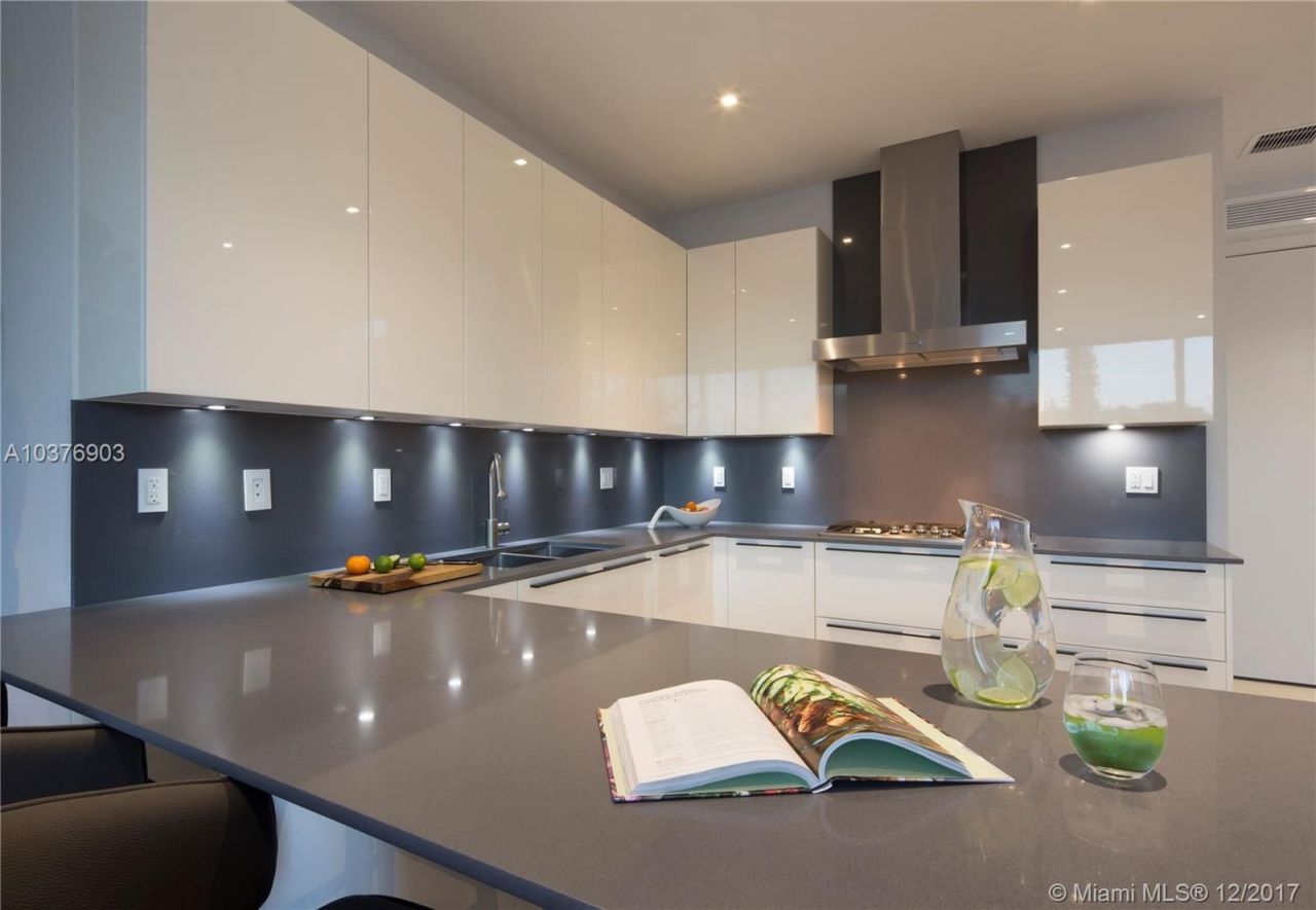 Дом в Майами, США, 270 м² - фото 10