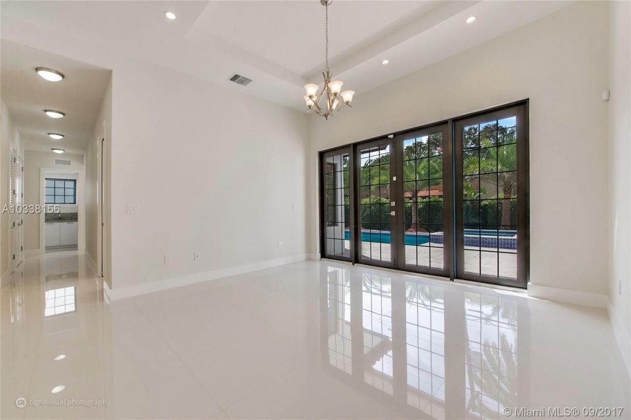 Дом в Майами, США, 320 м² - фото 8