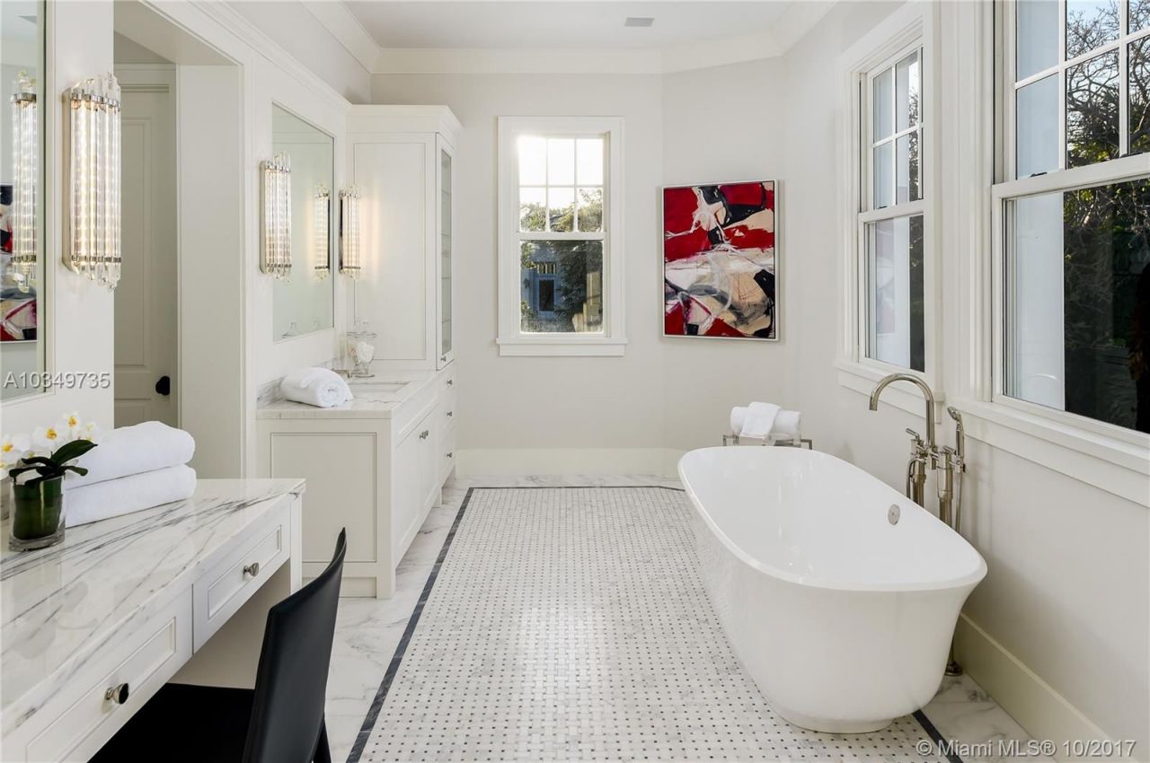 Дом в Майами, США, 1 000 м² - фото 3