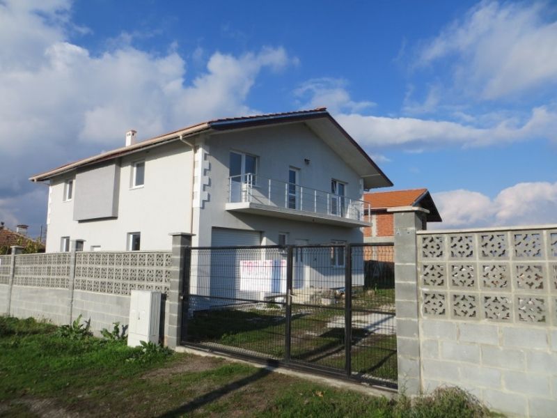 Дом в Александрово, Болгария, 265 м2 - фото 1