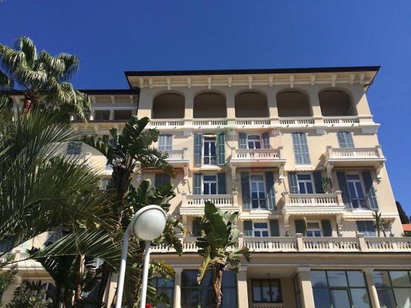 Апартаменты в Бордигере, Италия, 180 м2 - фото 1