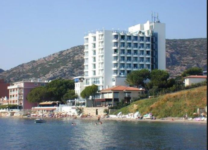 Отель, гостиница в Кушадасы, Турция, 1 000 м2 - фото 1
