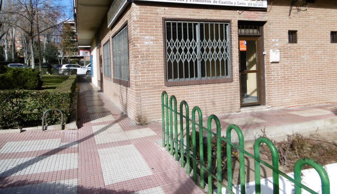 Коммерческая недвижимость в Мадриде, Испания, 50 м2 - фото 1