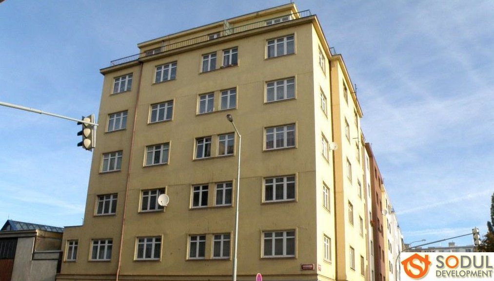 Коммерческая недвижимость в Праге, Чехия, 228 м2 - фото 1