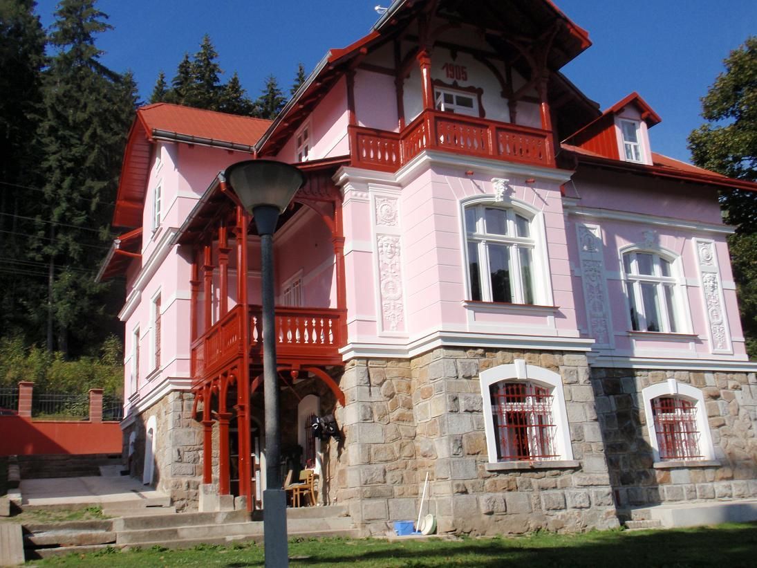 Дом в Карловых Варах, Чехия - фото 1
