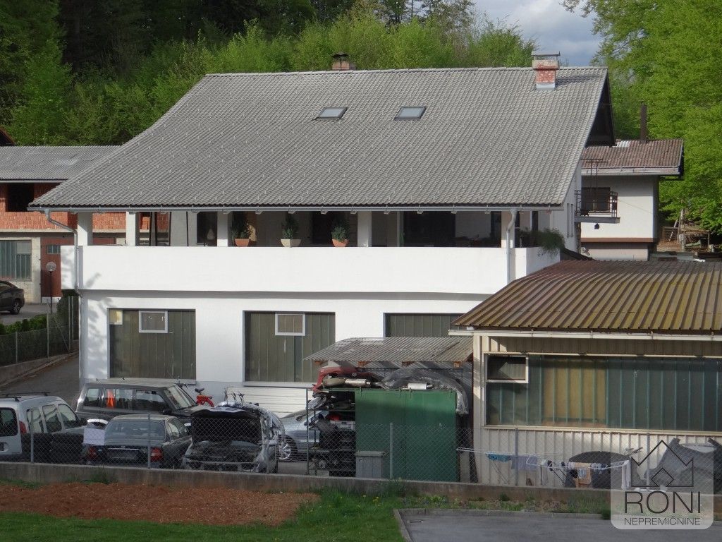 Дом в Гросупле, Словения, 461.5 м2 - фото 1