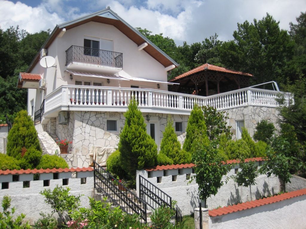 Дом в Сутоморе, Черногория, 189 м2 - фото 1