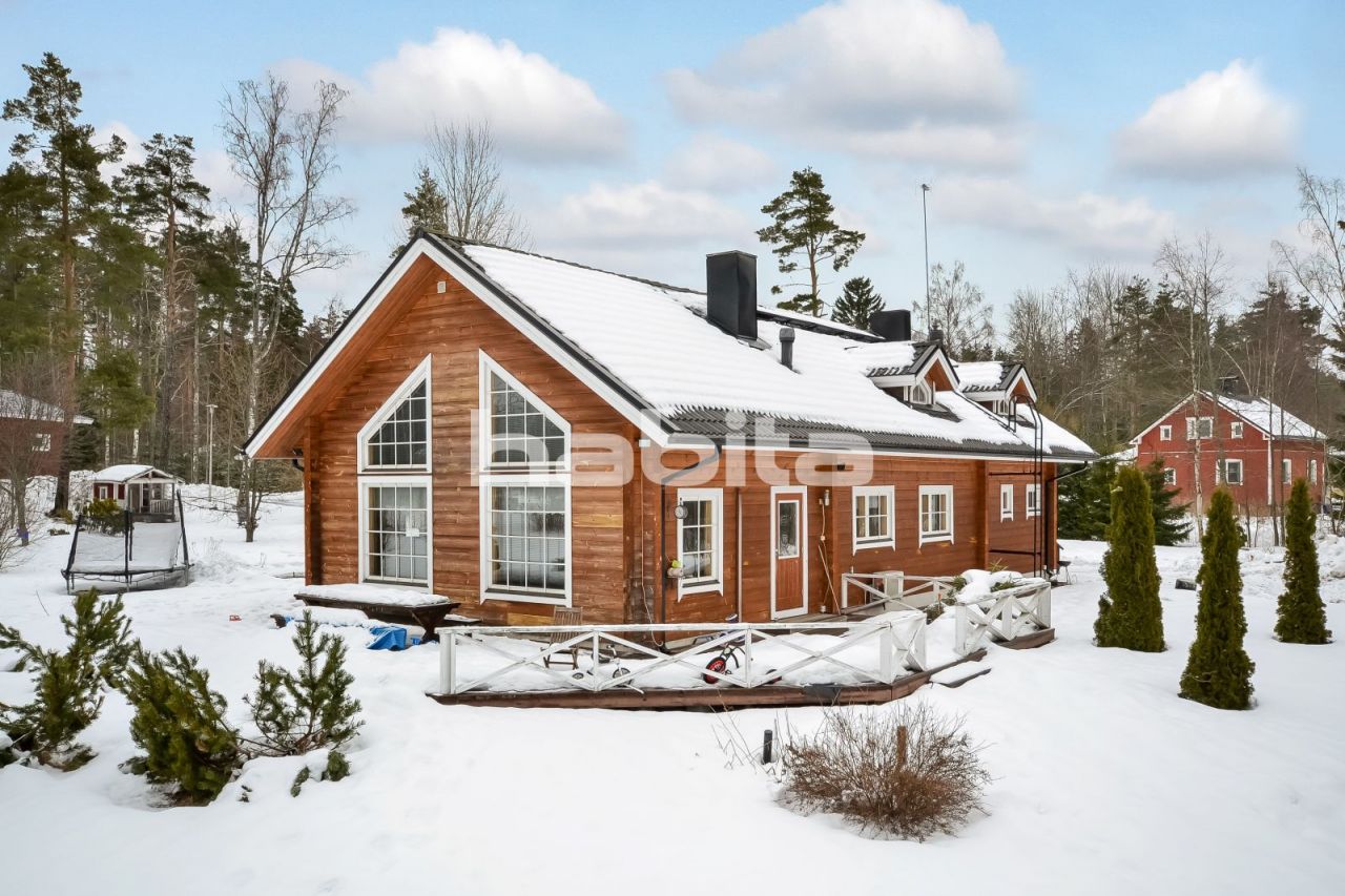 Дом в Котке, Финляндия, 166 м2 - фото 1