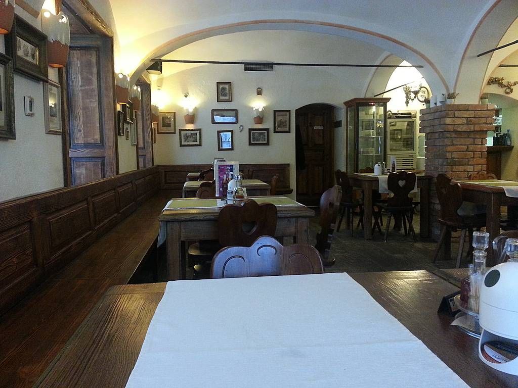 Кафе, ресторан в Любляне, Словения, 335 м2 - фото 1