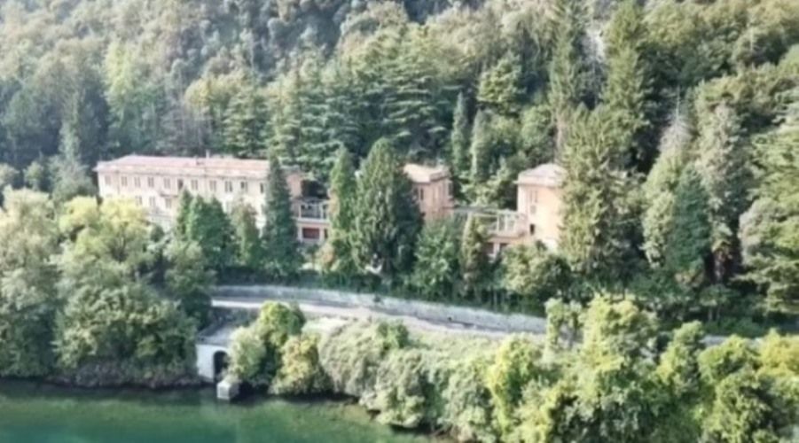 Отель, гостиница у озера Комо, Италия, 4 000 м2 - фото 1
