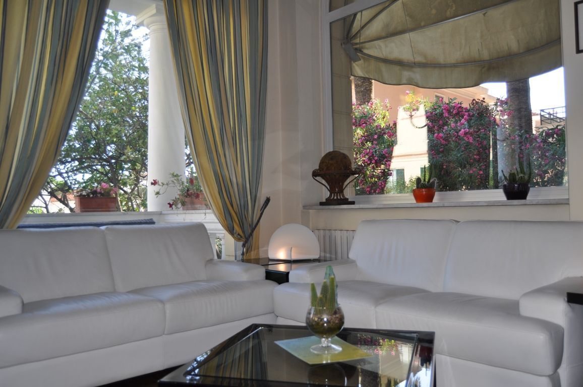 Отель, гостиница в Сан-Ремо, Италия, 1 000 м² - фото 5