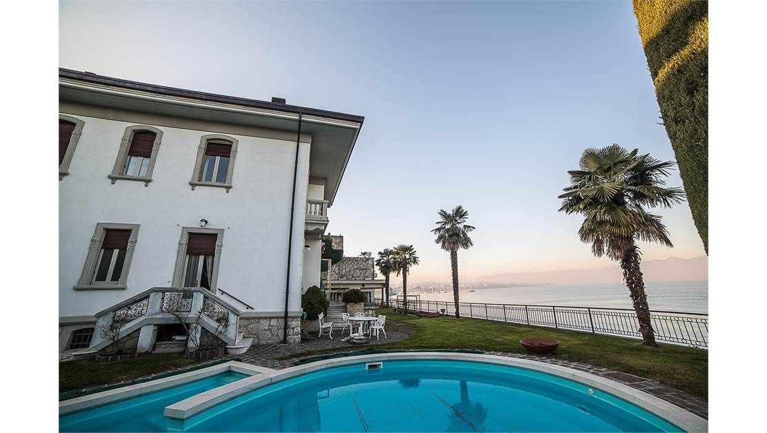 Вилла у озера Гарда, Италия, 420 м² - фото 10