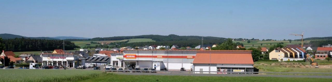 Магазин Северная Бавария (Франкония), Германия, 1 979 м2 - фото 1