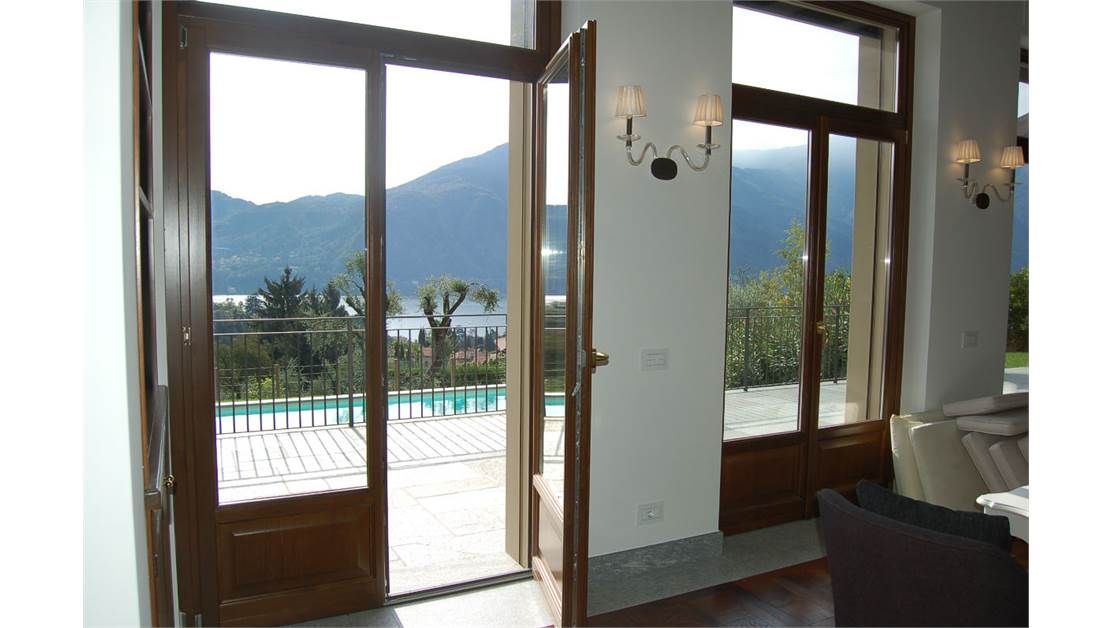 Вилла у озера Комо, Италия, 350 м² - фото 9