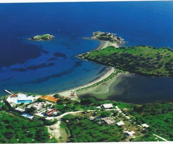 Остров на Поросе, Греция, 22 000 м2 - фото 1
