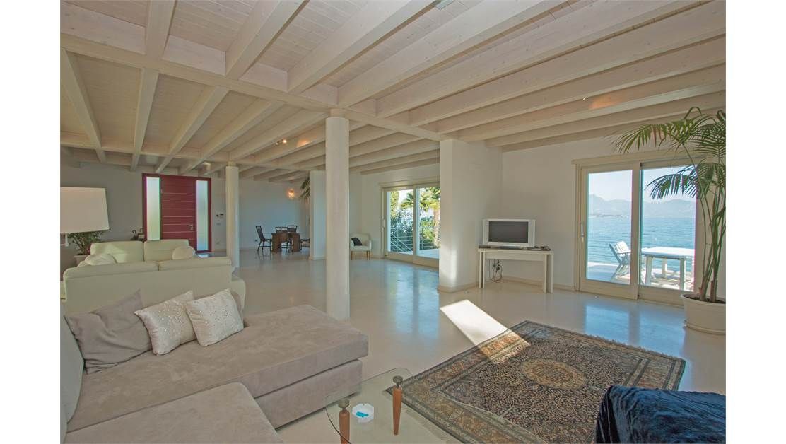 Вилла у озера Гарда, Италия, 500 м² - фото 3