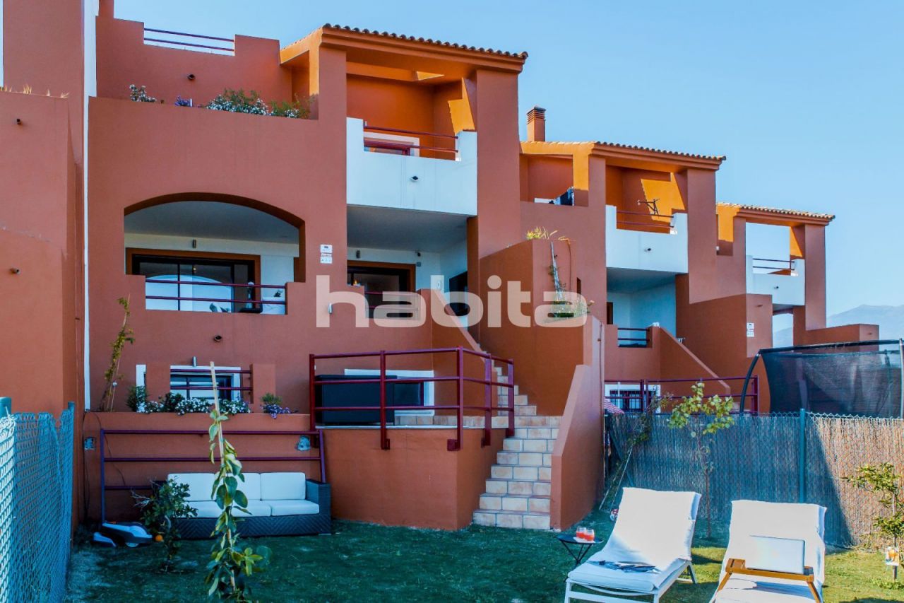 Дом в Малаге, Испания, 254 м2 - фото 1