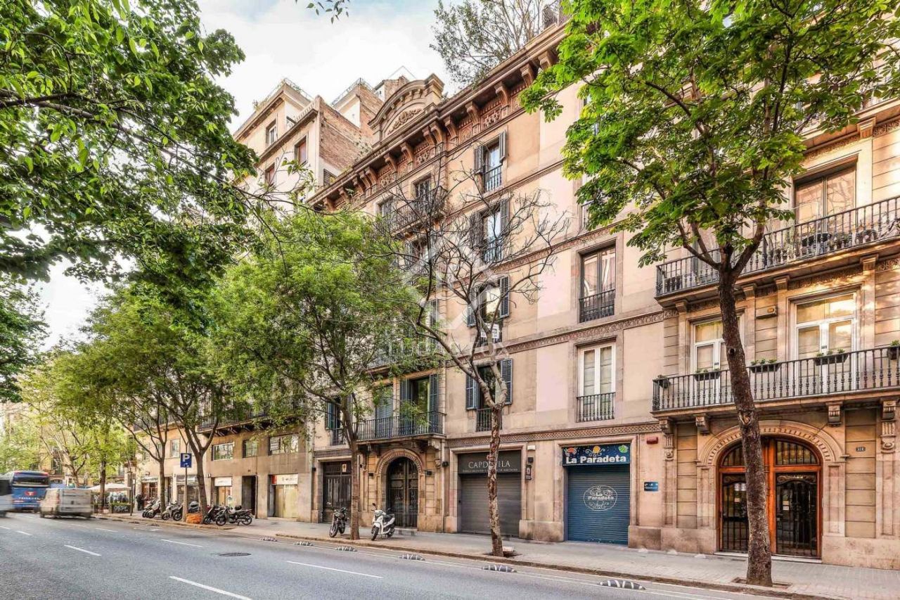 Апартаменты в Барселоне, Испания, 80 м2 - фото 1