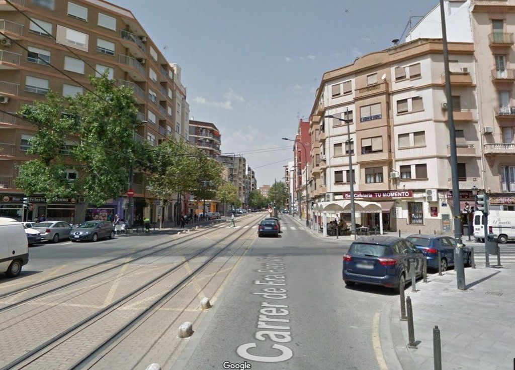 Коммерческая недвижимость в Валенсии, Испания, 2 542 м2 - фото 1