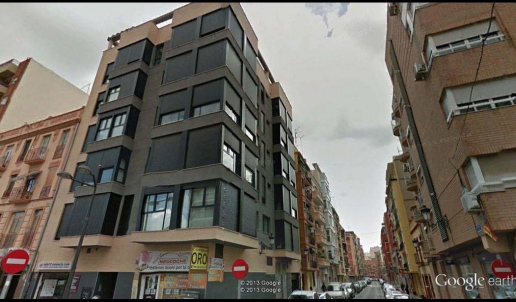 Коммерческая недвижимость в Валенсии, Испания, 1 200 м2 - фото 1