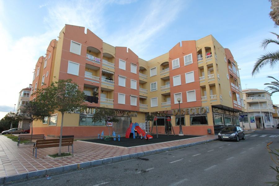 Квартира в Гуардамар-дель-Сегура, Испания, 58 м2 - фото 1